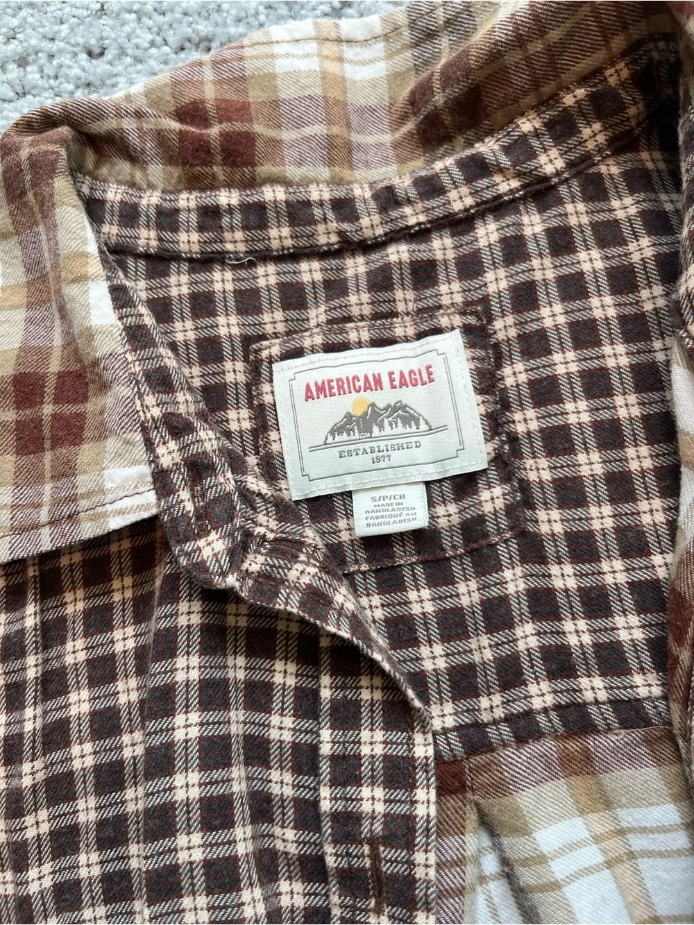 American Eagle Outfitters Brown Plaid Patchwork Shirt with Brown and Black Tees - Picture 4 of 7